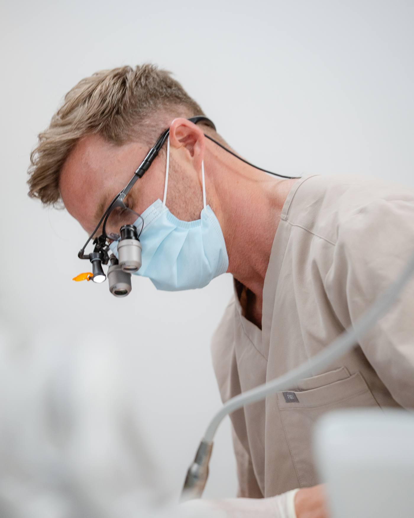 Wisdom teeth treatment at Helix Dental